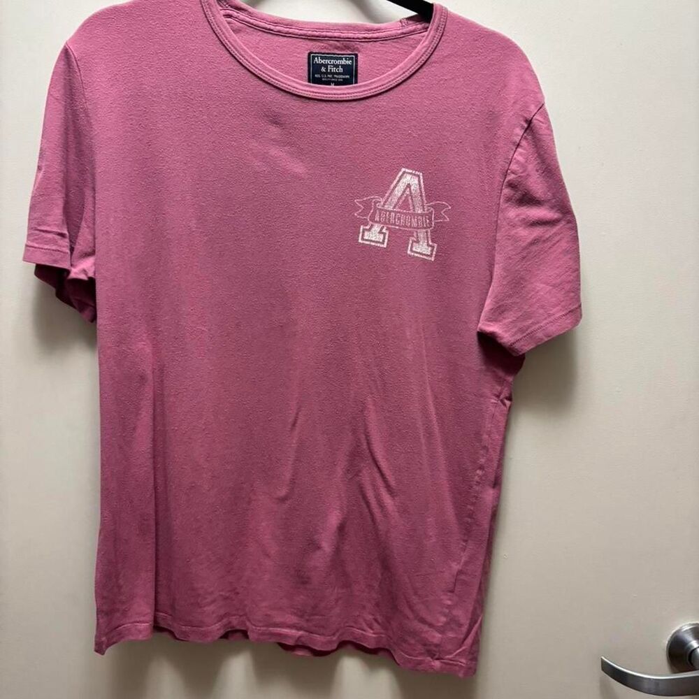 Abercrombie-fitch Men's Pink and Burgundy T-shirt